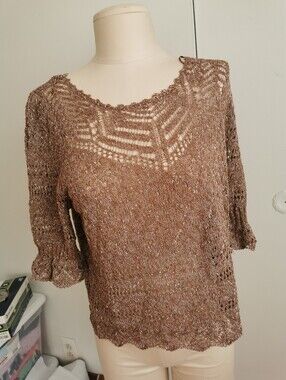 Lightweight Browb Knit Top